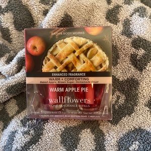 Bath and Body Works Warm Apple Pie Wallflowers Refills
